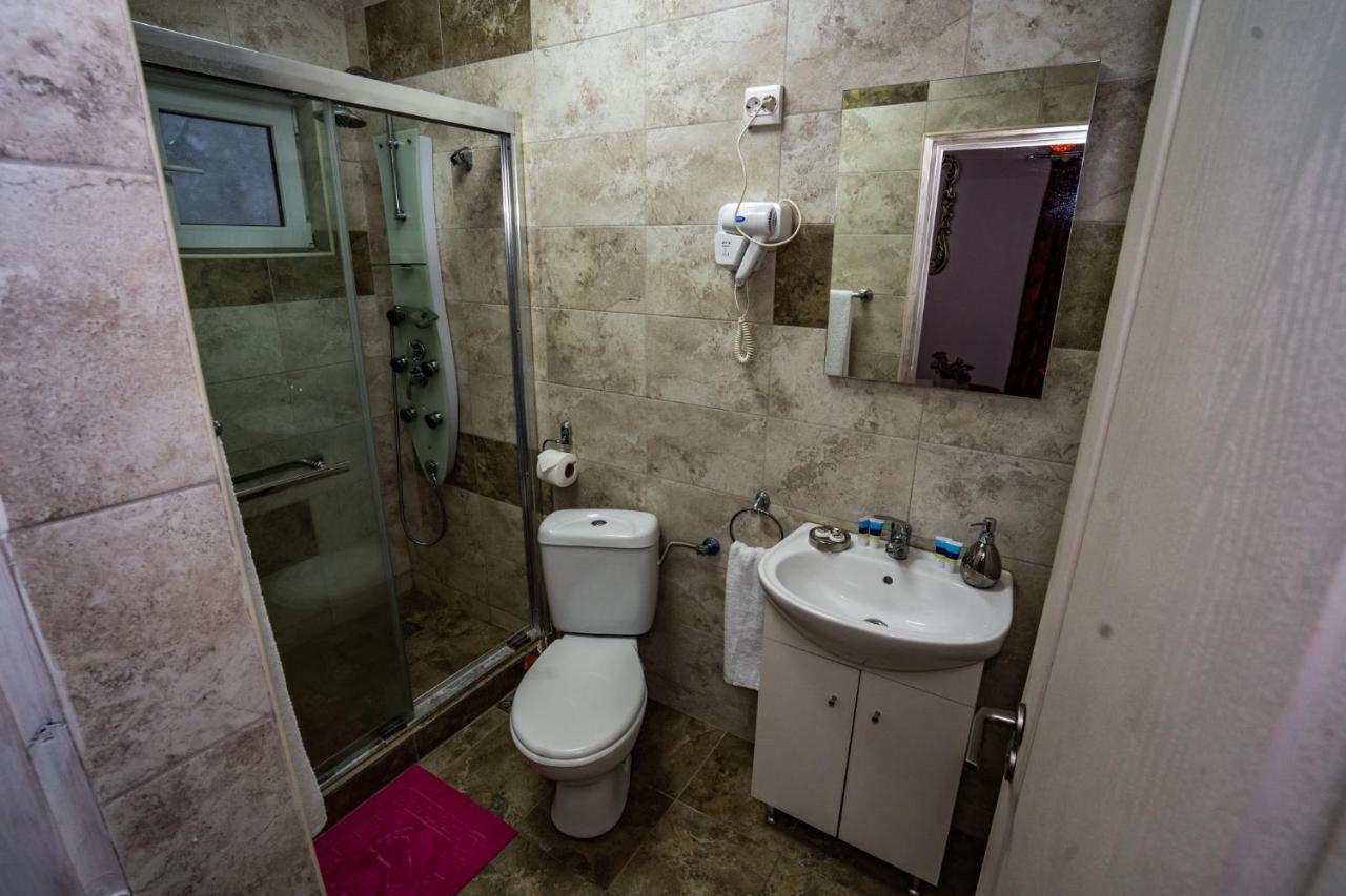 Casa Del Flor Costinesti Hotel ภายนอก รูปภาพ